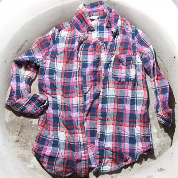 Medium Pink and blue plaid flannel shirt Used Like New Condition Offers #300 - Picture 1 of 3